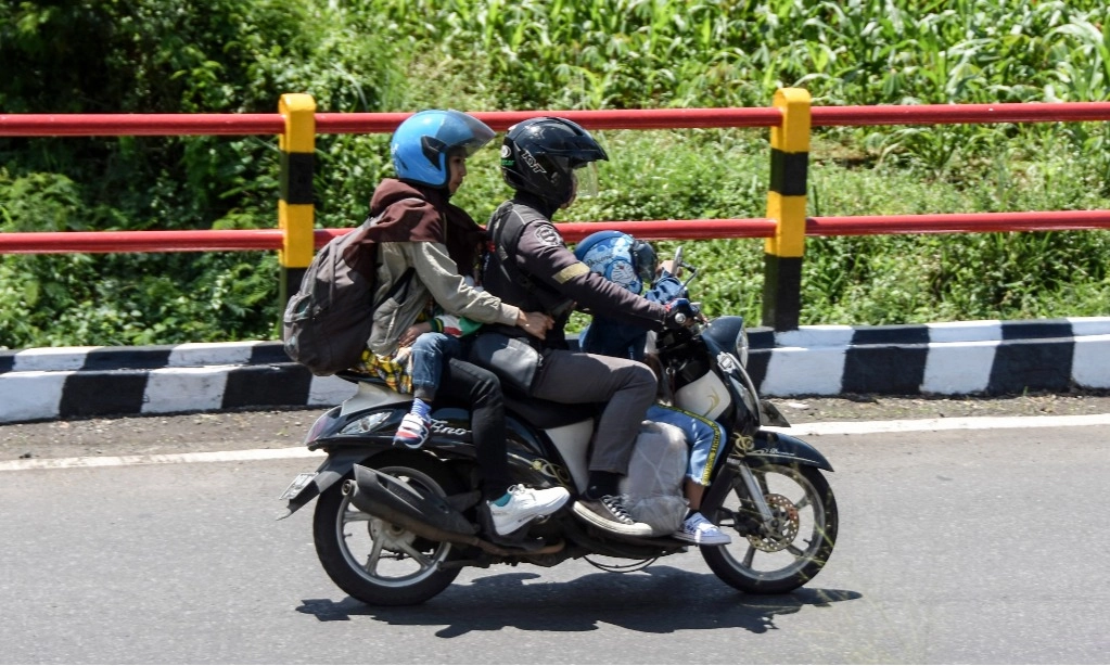 <p>Mudik Lancar Dengan Tips <em>Riding&nbsp;</em>Bebas Macet Dengan Motor</p>