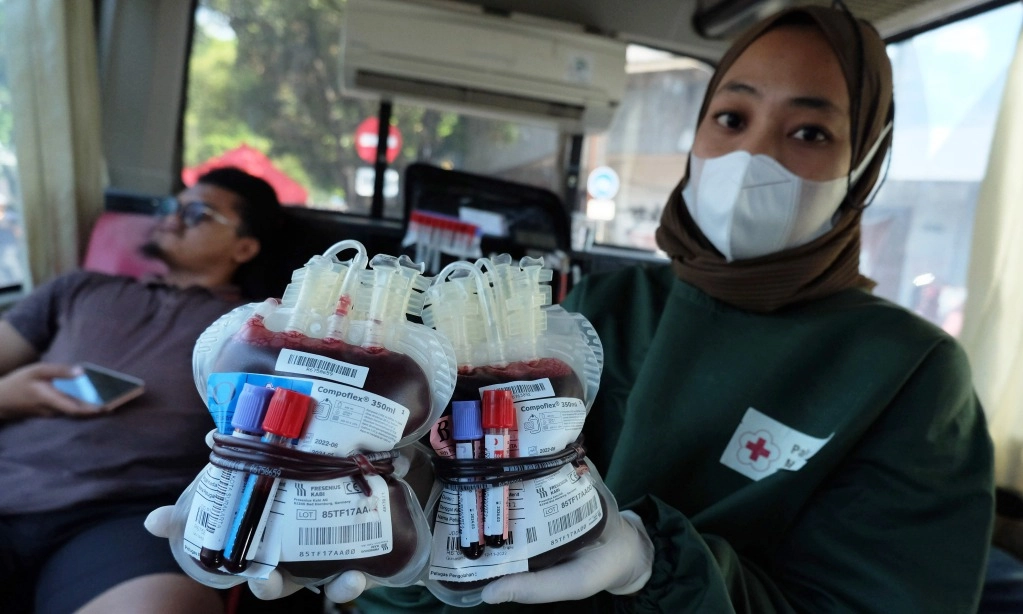 <p>PMI Minta Warga Donor Darah Saat Libur Lebaran</p>