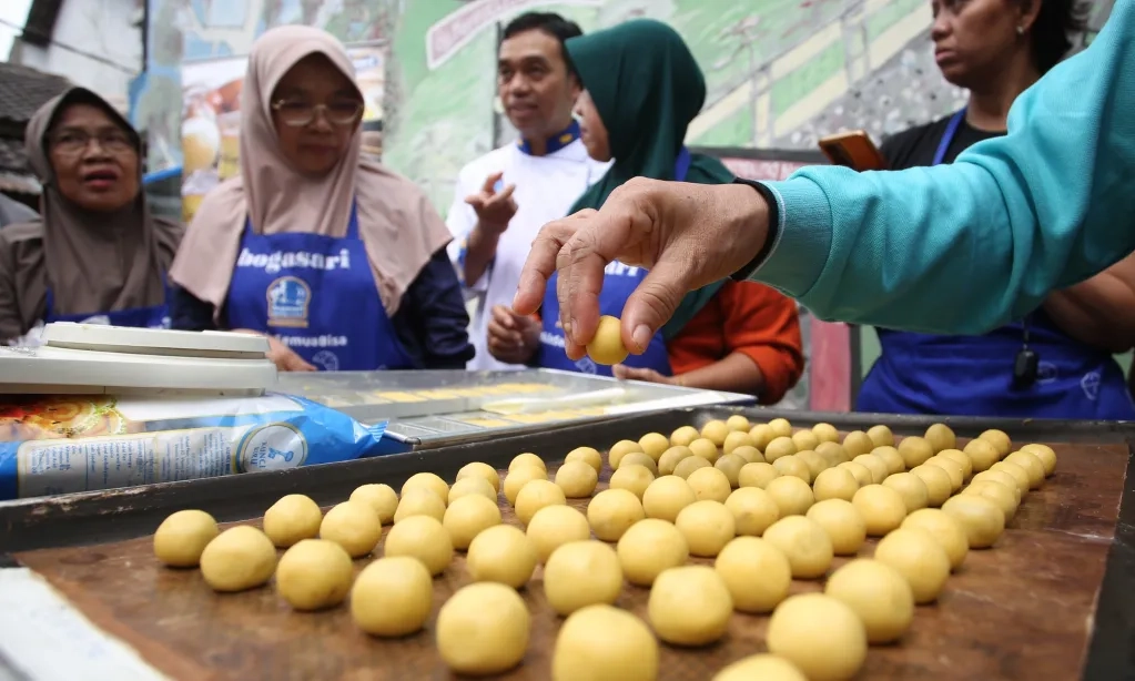 <p id="isPasted">Nastar Jadi Kue Kering Lebaran Terfavorit di 2025</p>