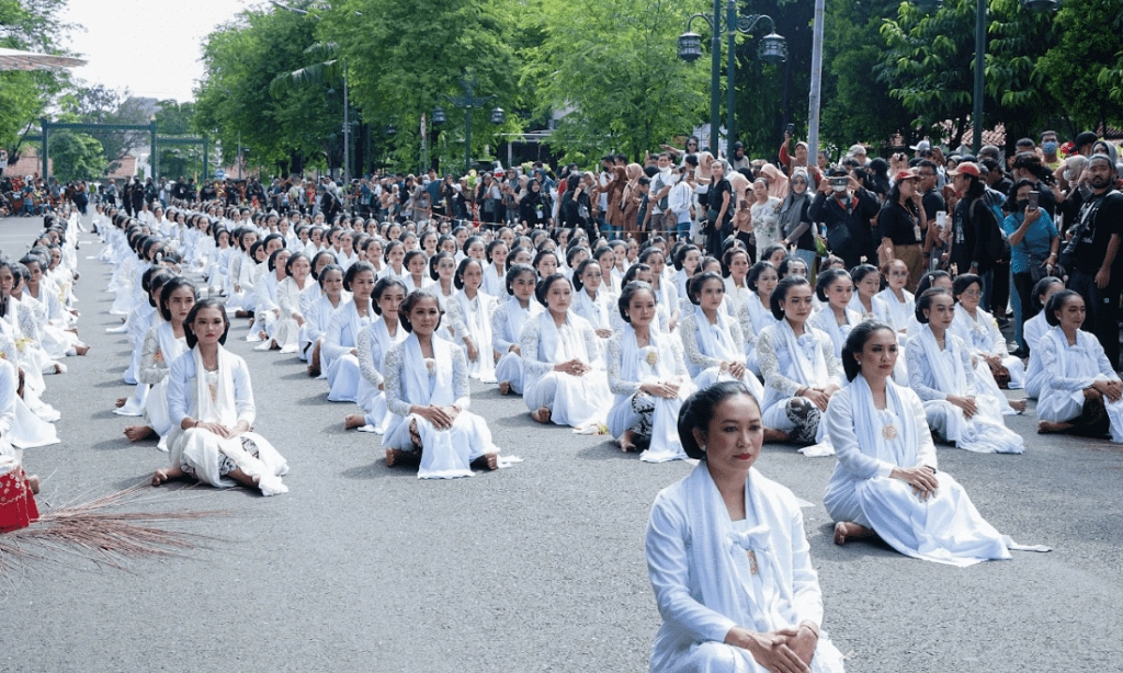 <p>Beragam Festival Seni Budaya Di Bulan April</p>