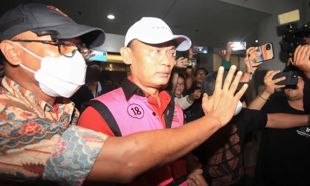 <p>Kasus Suap Perkara Minyak Goreng, Pengamat: Korupsi Korporasi Lebih Berbahaya</p>