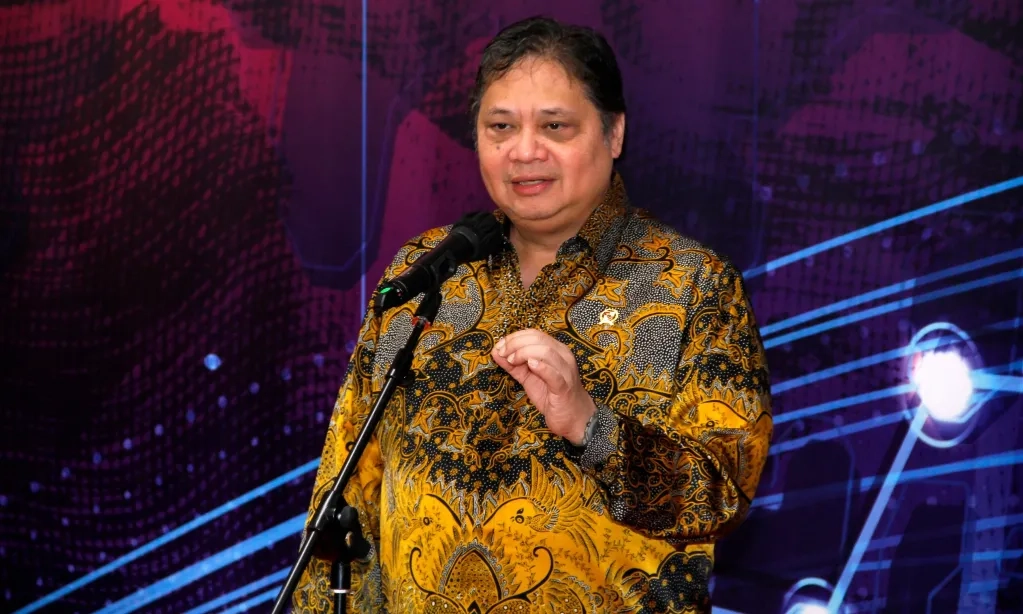 <p id="isPasted">Pimpin Tim Negoisasi ke AS, Airlangga Diberi Target Tarif Resiprokal Harus Turun</p>