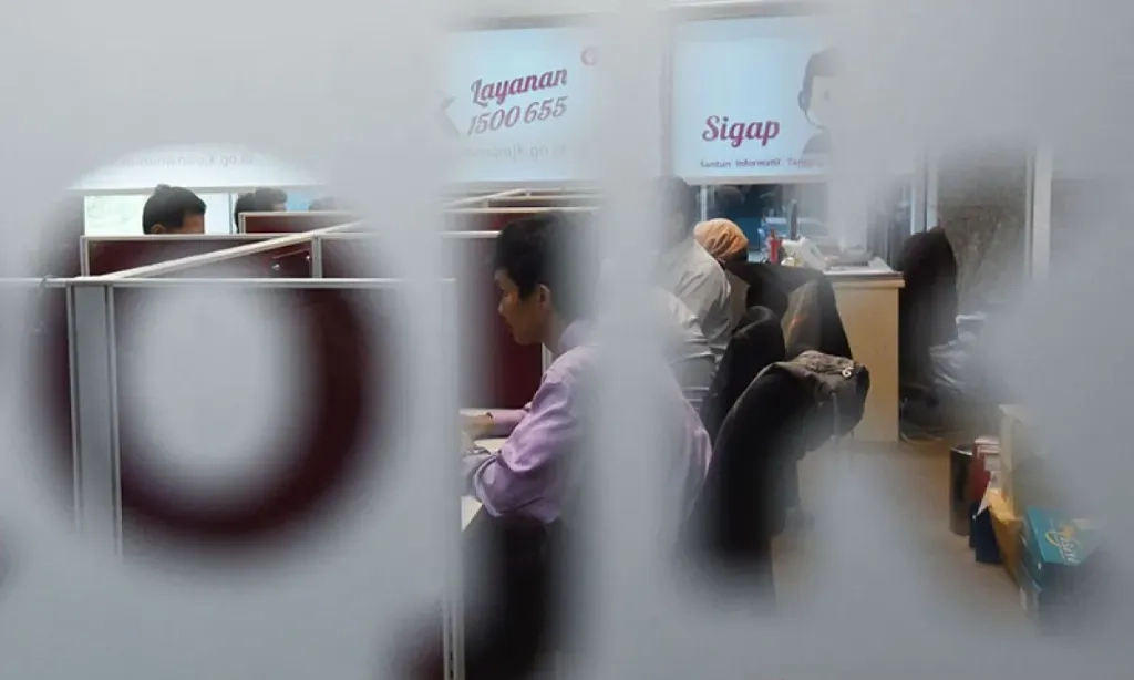 <p id="isPasted">Tarif Trump Berpotensi Tekan Sektor PVML, OJK: Risiko Pembiayaan Meningkat</p>