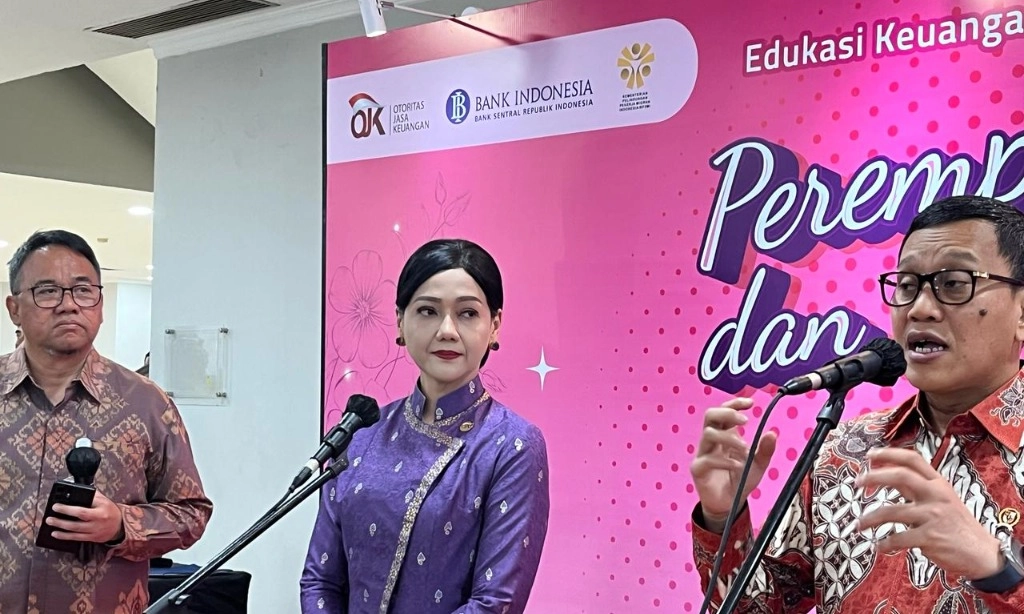 <p id="isPasted">Pinjam Nama Hingga <em>Love Scam</em>, OJK Minta PMI Waspada Banyak Jenis Penipuan</p>