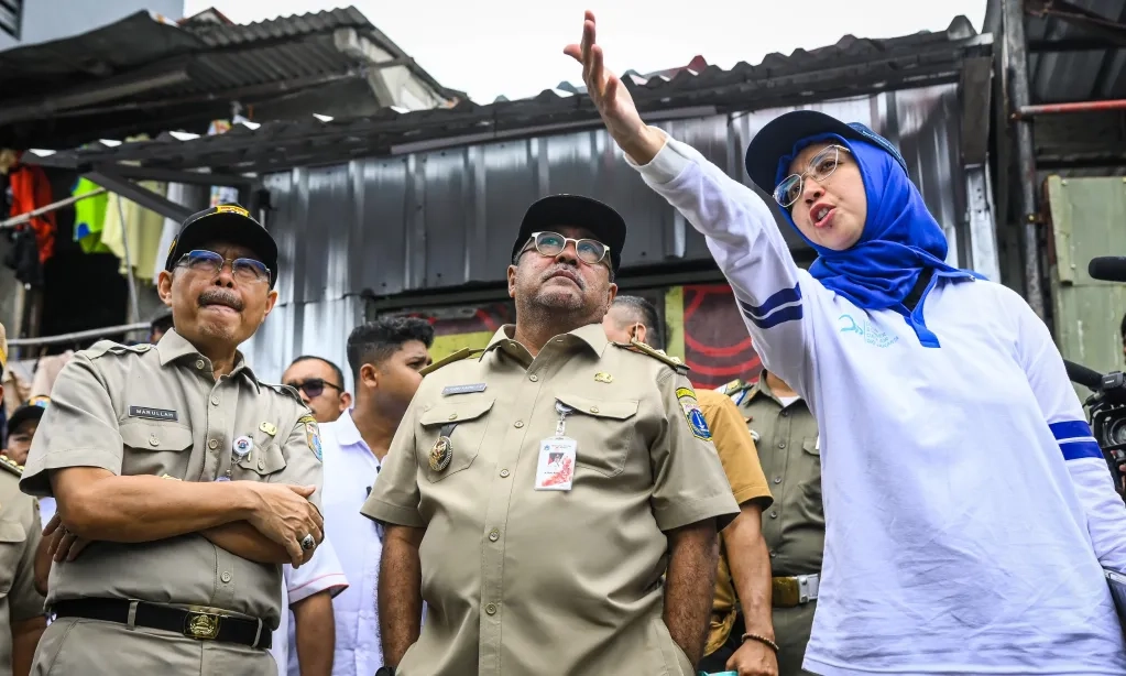 <p>Rano Karno Ingin Jakarta Punya Pusat Oleh-oleh</p>