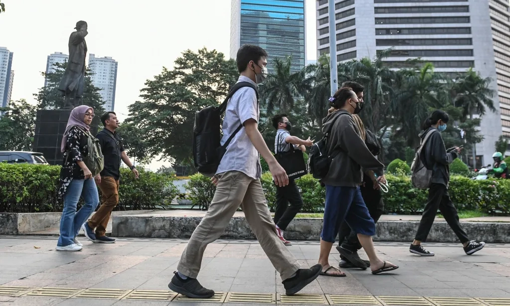 <p>Pemerintah Akan Keluarkan Permen Baru Atur <em>Outsourcing</em></p>