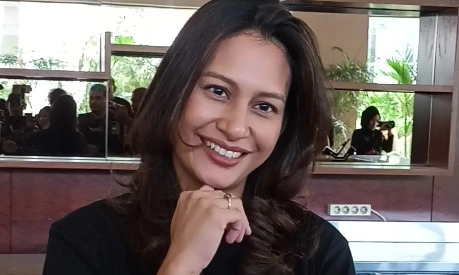 <p>Raihaanun Tak Pernah Menyerah Pada Seni Peran</p>