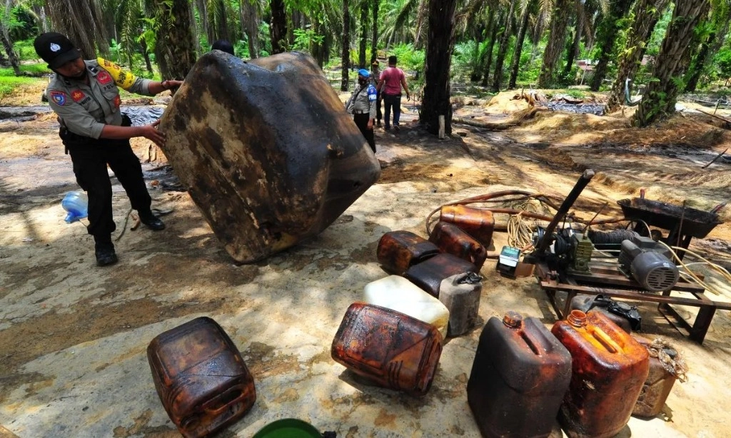 <p id="isPasted">Pakar Migas Ungkap Pentingnya Penertiban <em>Illegal Drilling</em></p>