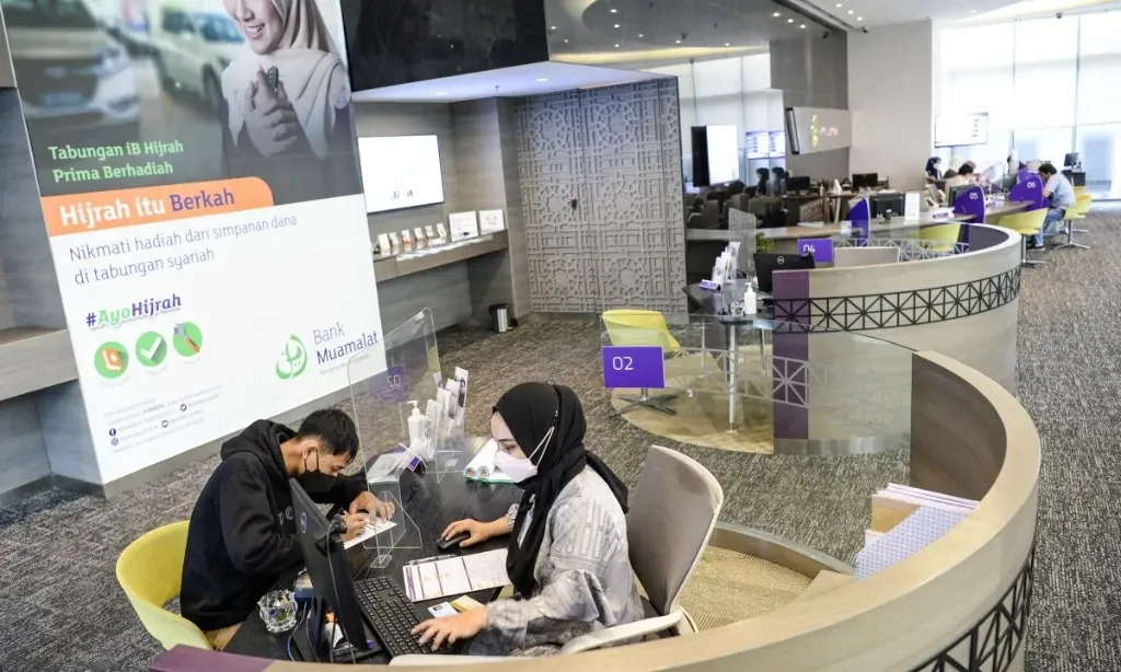 <p>Ekonom: SLIK OJK Permudah Bank Salurkan Kredit</p>