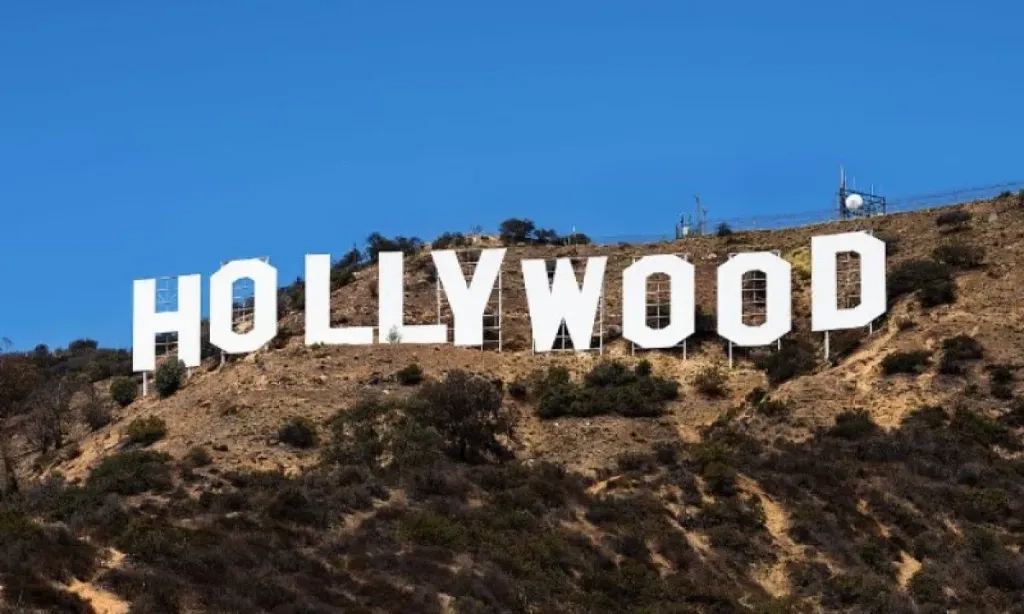 <p>Perparah Perang Dagang, Trump Ancam Pajaki Film Asing 100%</p>