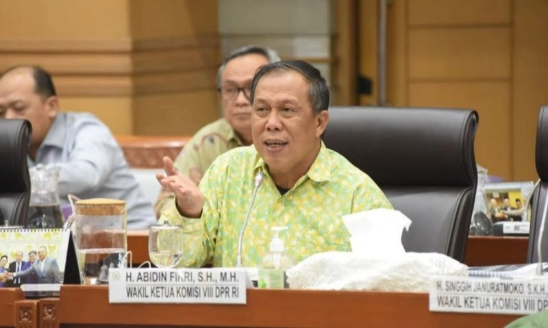 <p>Gelar Pahlawan Soeharto Akan Melukai Rasa Keadilan Rakyat</p>