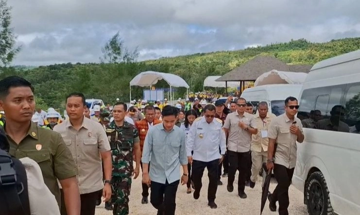 <p id="isPasted">Golkar: Tak Ada Dasar Konstitusional Memakzulkan Gibran</p>