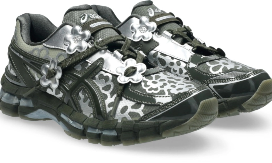 <p id="isPasted">ASICS Gandeng Cecilie Bahnsen Luncurkan Gel-Kayano 20</p>