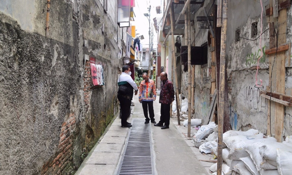 <p>Gubernur Pramono Perbaiki 55 RW Kumuh di Jakarta</p>