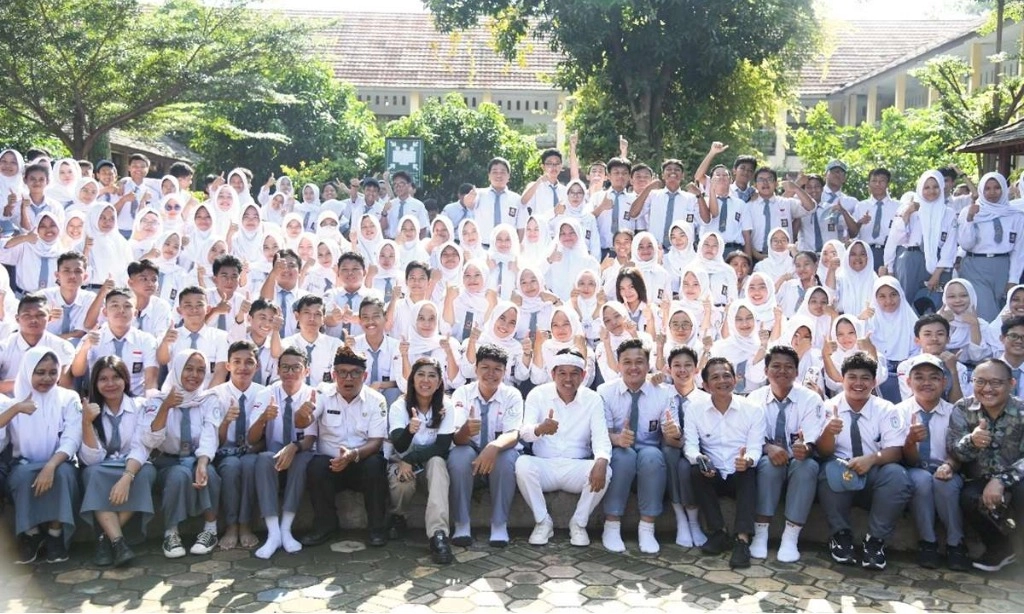 <p>JPPI Minta Dedi Mulyadi Tebus Ijazah Siswa di Jabar</p>