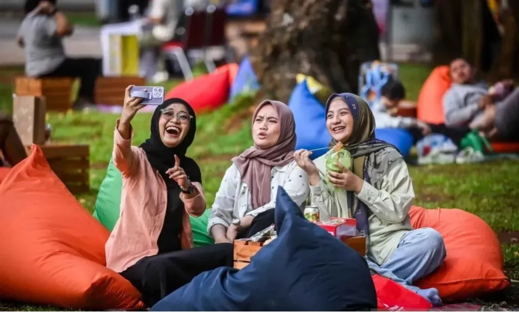 <p id="isPasted">Inspirasi Kegiatan Estetik Dan Seru Bareng Sahabat Perempuan</p>