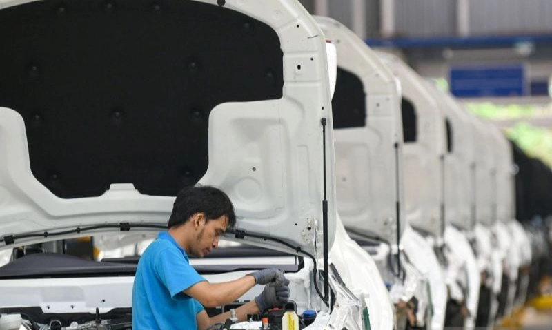 <p>Pemerintah Kaji Insentif untuk Semua Jenis Kendaraan</p>