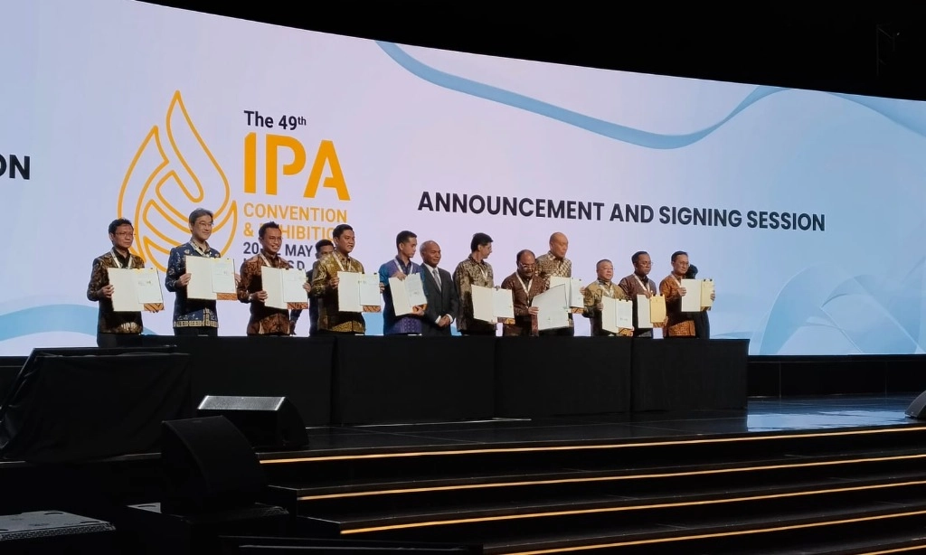 <p id="isPasted">Badak LNG Dan INPEX Masela Teken MoU Kembangkan Gas Alam Cair</p>