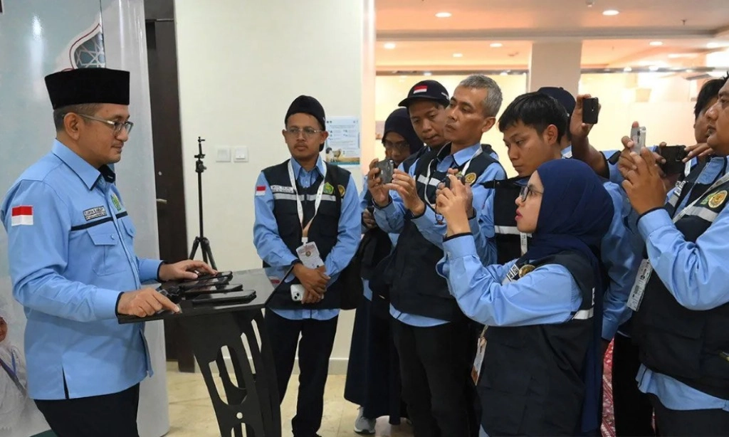 <p>Arab Saudi Tahan 3 WNI Terlibat Penyelenggaraan Haji Ilegal&nbsp;</p>