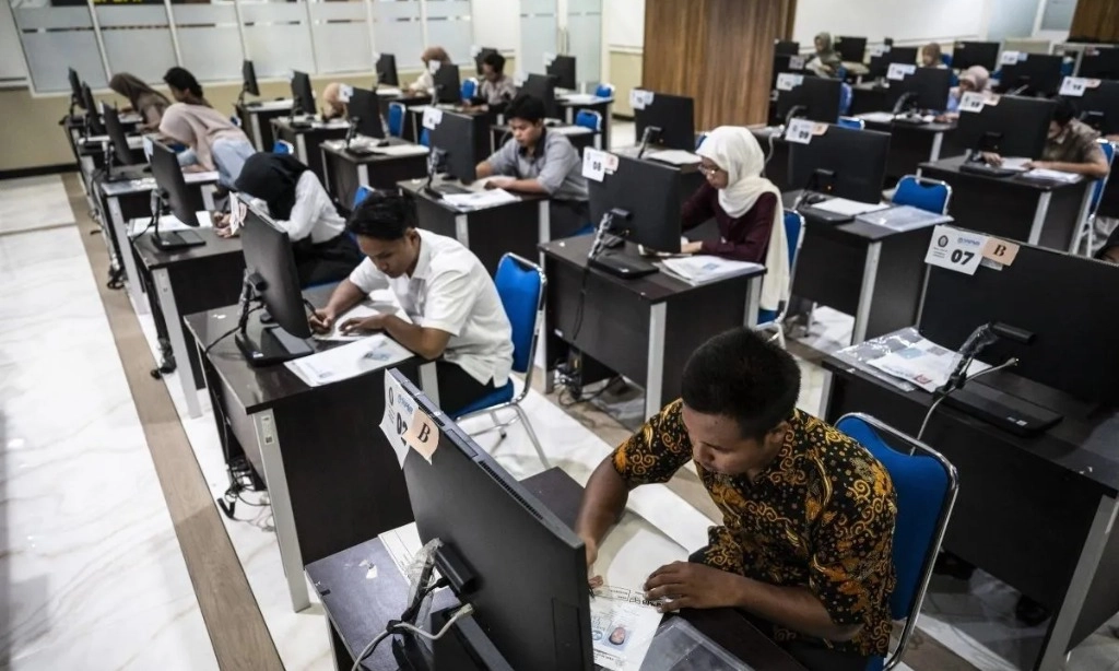 <p>Hanya 29,4% Peserta UTBK 2025 Dinyatakan Lolos&nbsp;</p>
