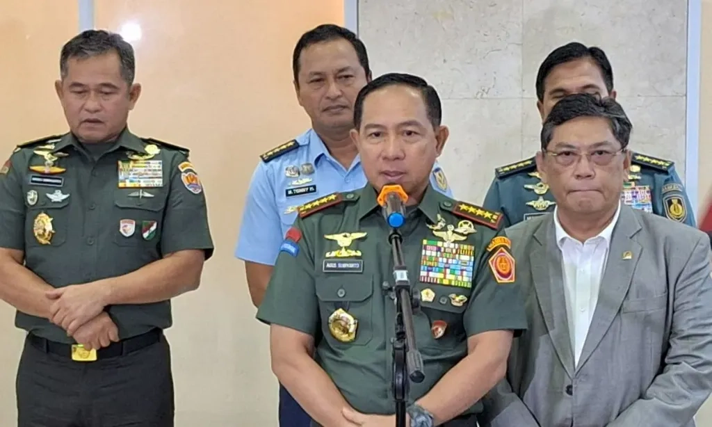 <p>Panglima TNI Tegaskan Pelindungan Jaksa Amanat UU TNI</p>