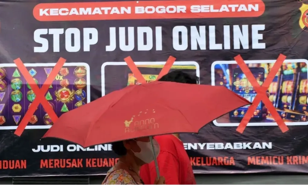 <p dir="ltr" id="isPasted">OJK: Perbankan Telah Blokir Sekitar 17 Ribu Rekening Judol</p>