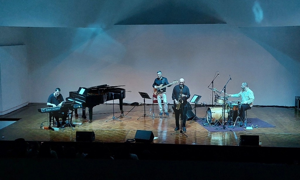 <p dir="ltr" id="isPasted">Ukrainian Jazz Night Jakarta Bawa Misi Budaya Dan Perdamaian</p>