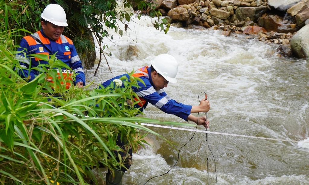 <p id="isPasted">PLN Kulik Potensi Pembangkit Tenaga Air Di Ujung Barat Indonesia</p>