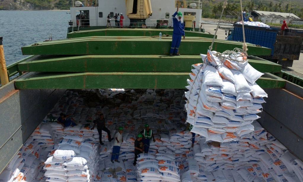 <p id="isPasted">Bukan Karena RI Stop Impor Beras, Ini Alasan Harga Beras Global Turun</p>