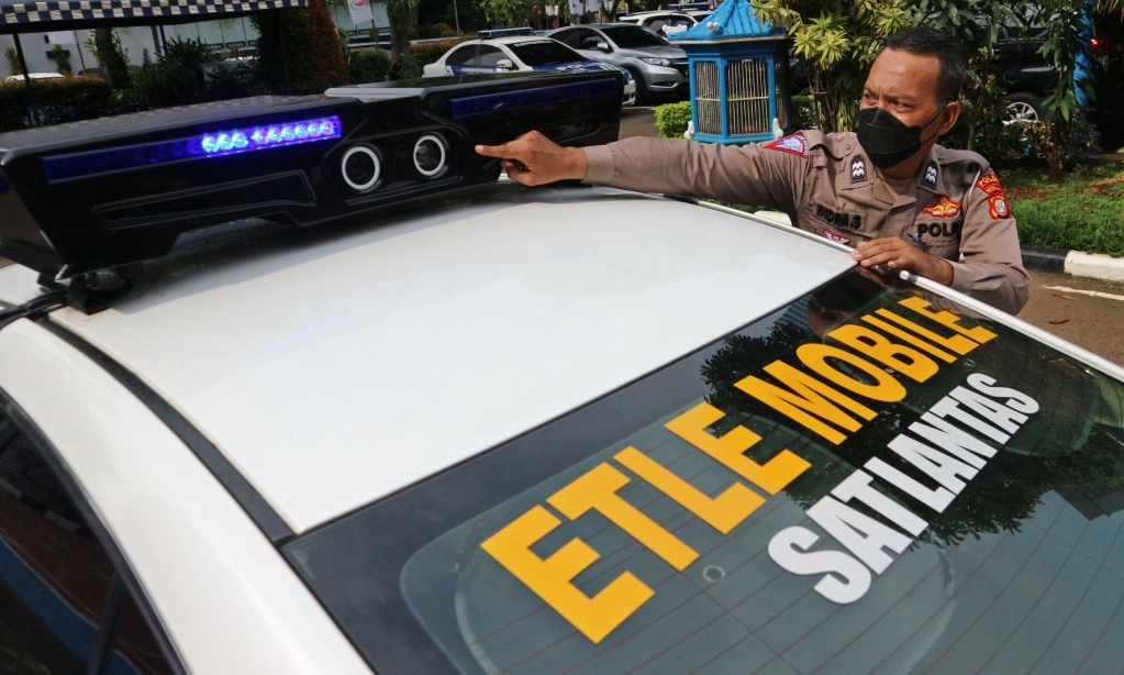 <p>Kejagung Ingatkan Waspada Penipuan Tilang ETLE</p>