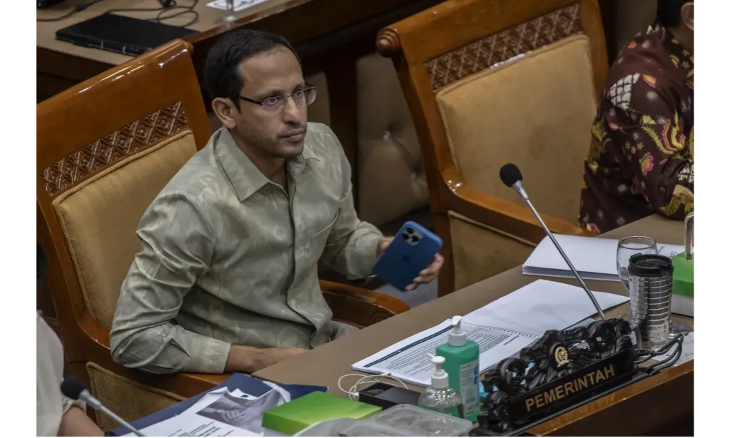 <p>ICW Desak Kejagung Periksa Nadiem Makarim</p>