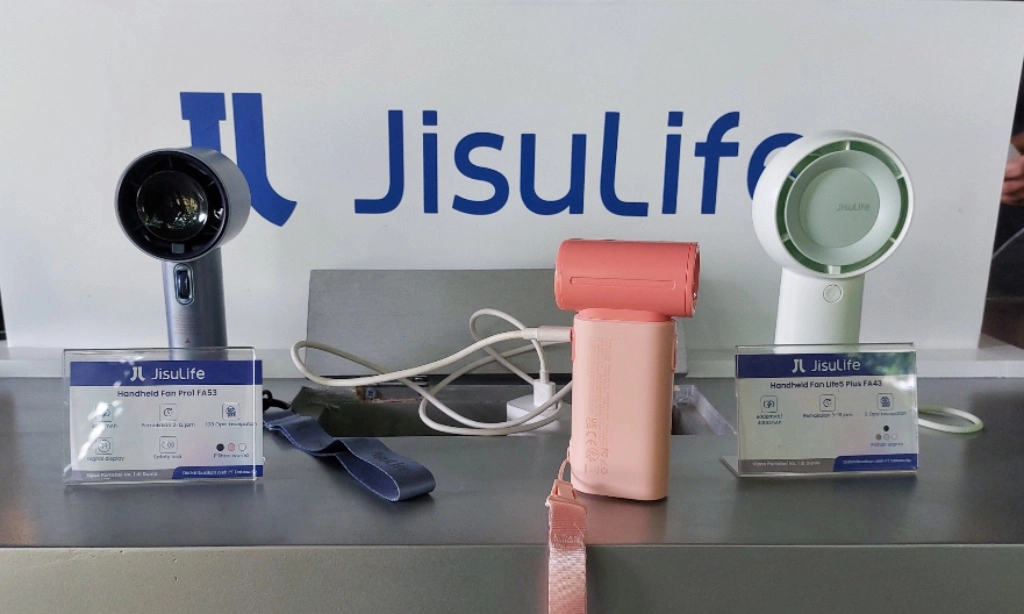 <p>Kipas Portabel Premium Dari JisuLife, Ada <em>Neck Fan</em> Hingga Kipas<em>&nbsp;Stroller</em></p>
