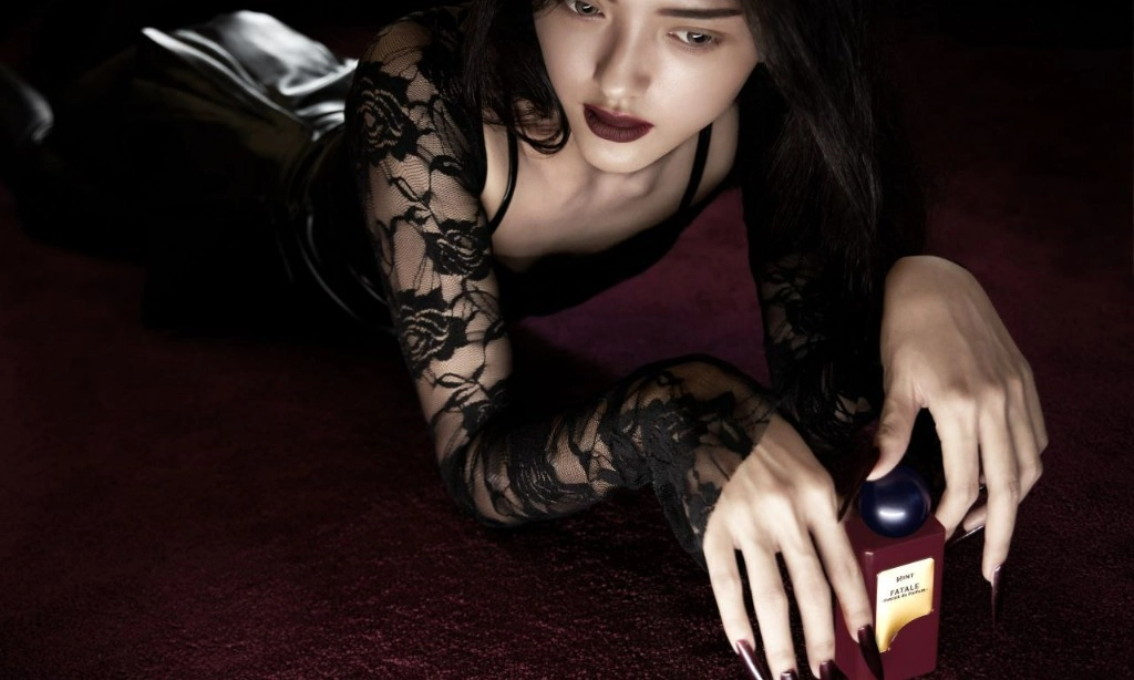 <p id="isPasted">Sensasi Aroma Berkarakter Dari HINT Fatale Extrait de Parfum</p>