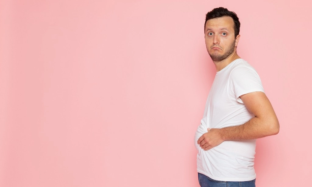 <p>Sering Alami Perut Kembung, Pahami Penyebab-penyebabnya</p>