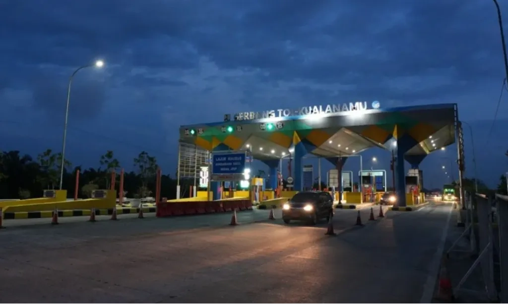 <p id="isPasted">Lalin Dua Ruas Tol Regional Nusantara Saat Libur Iduladha Meningkat 13,5%</p>