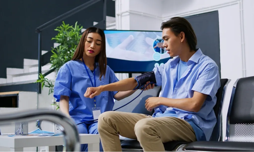 <p>Hipertensi Picu Beragam Kerusakan Mata</p>