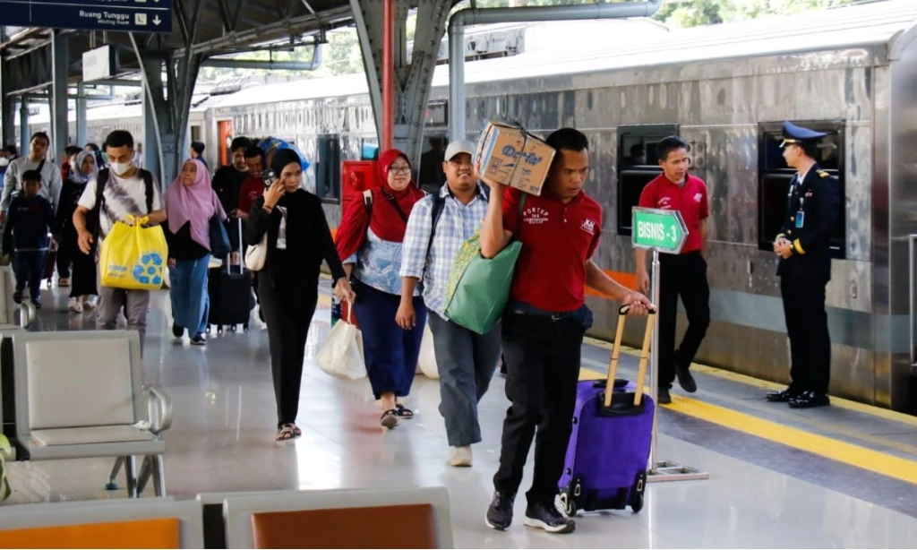 <p class="query-text-line ng-star-inserted" id="isPasted">Januari-Mei 2025, KAI Temukan 5.051 Barang Tertinggal Senilai Rp5,96 Miliar&nbsp;</p>