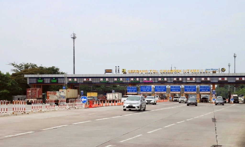 <p id="isPasted">H+2 Iduladha, 119.000 Kendaraan Kembali Ke Jabotabek</p>