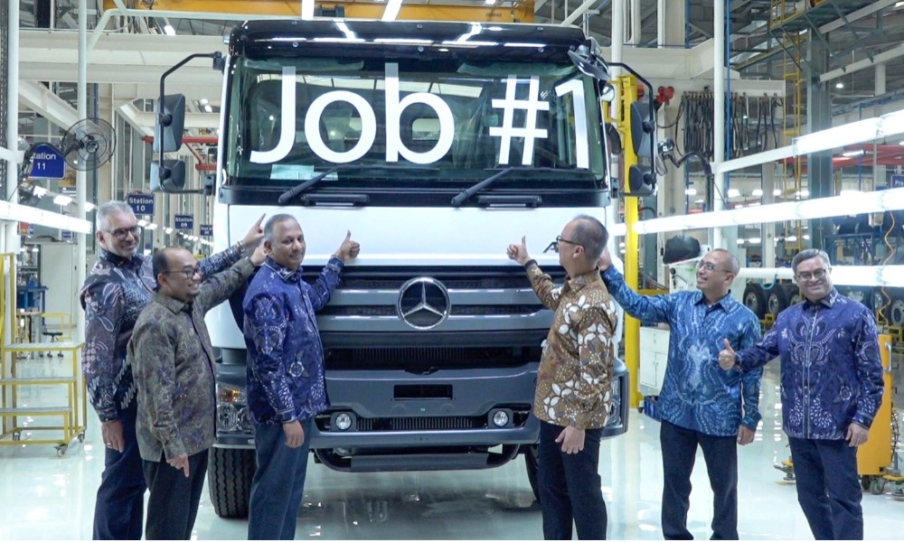 <p id="isPasted">Mercedes Buka Pabrik Baru, Menperin: Bukti Industri Otomotif Nasional Masih Menggeliat</p>