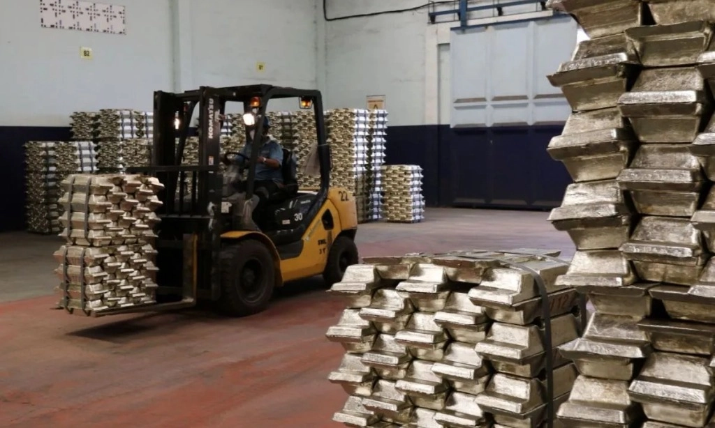 <p id="isPasted">MIND ID Tebar Dividen Rp20,1 Triliun</p>