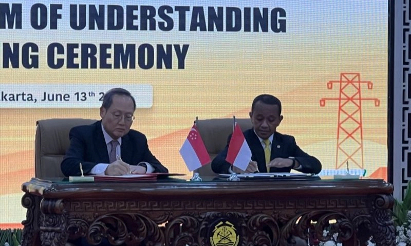 <p>Sah! RI Bakal Ekspor Listrik Bersih Ke Singapura</p>