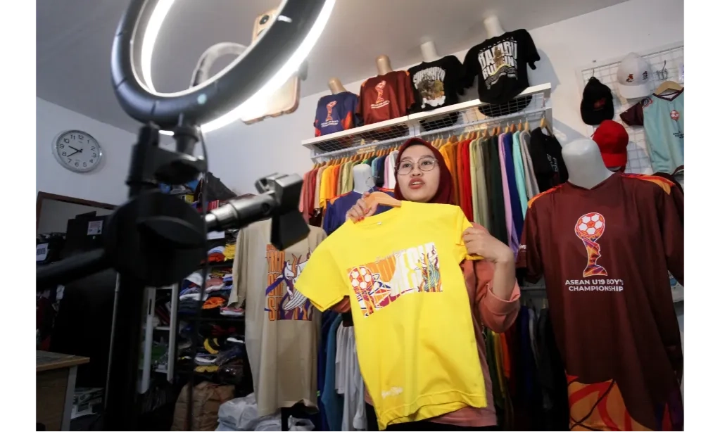 <p><em>Affiliate</em>, Tren Kekinian Untuk Penghasilan Tambahan Nan Lumayan</p>