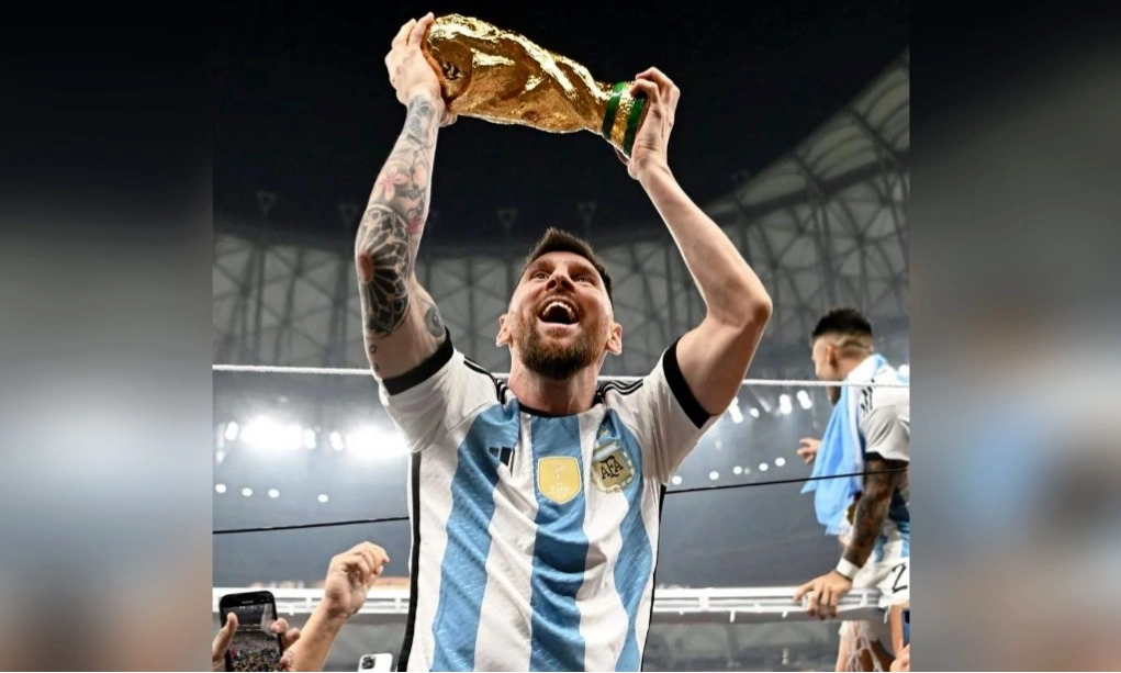 <p dir="ltr" id="isPasted">Airbnb - FIFA Hadirkan Pengalaman Seru Nonton Piala Dunia 2026</p>