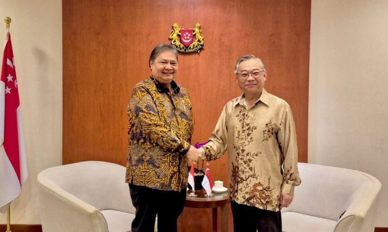 <p id="isPasted">RI Ajak Singapura Pererat Hubungan Bilateral dan Perkuat Kerja Sama Ekonomi</p>