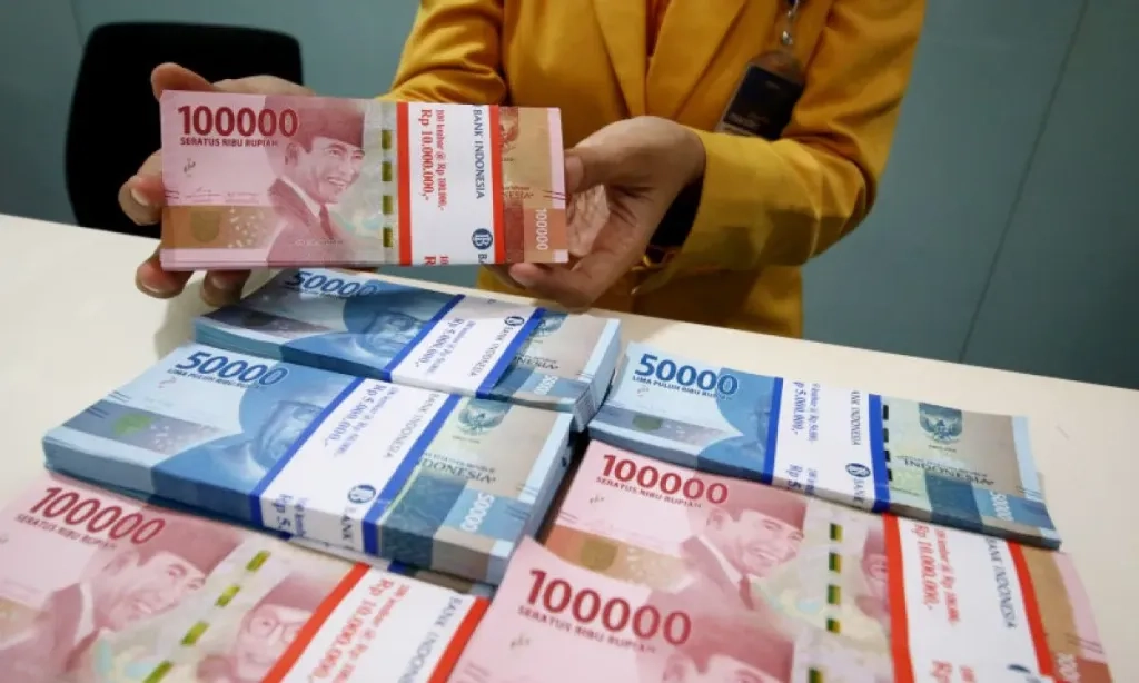 <p dir="ltr" id="isPasted">Konflik Iran-Israel Memanas, Rupiah Menguat Jadi Rp16.265</p>