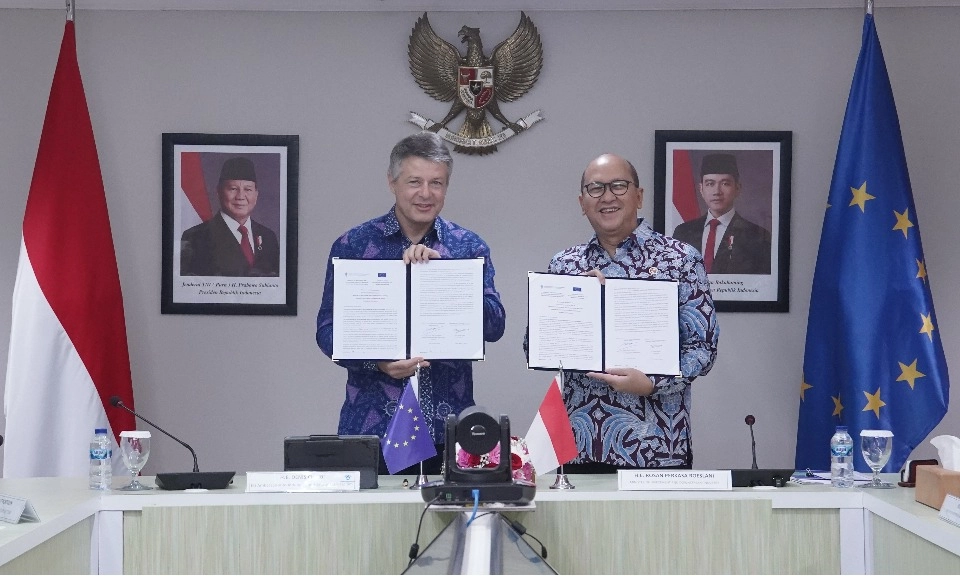 <p>Benua Biru Siapkan Investasi Global US$11 Triliun, RI Beri Karpet Merah</p>