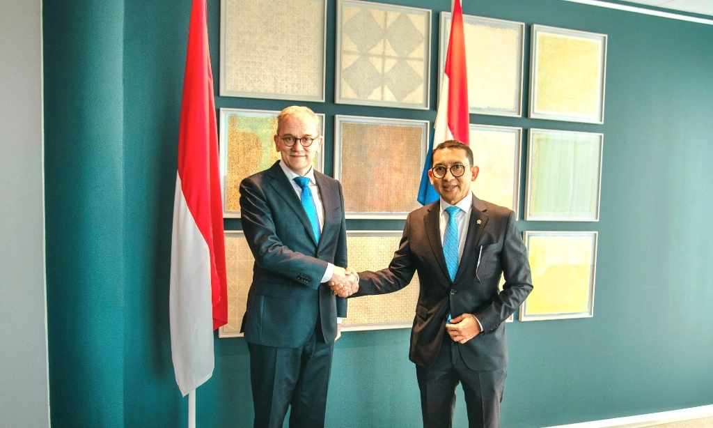 <p dir="ltr" id="isPasted">Indonesia-Belanda Sepakat Lanjutkan Kerja Sama Repatriasi</p>