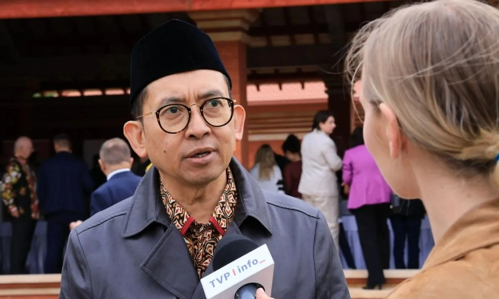 <p>Fadli Ingatkan Hati-hati Dengan &quot;Perkosaan Massal&quot; Tragedi Mei 1998</p>