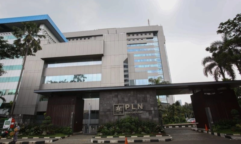 <p id="isPasted">RUPST PLN Digelar, Pemegang Saham Sepakat Rombak Dewan Direksi Dan Komisaris</p>