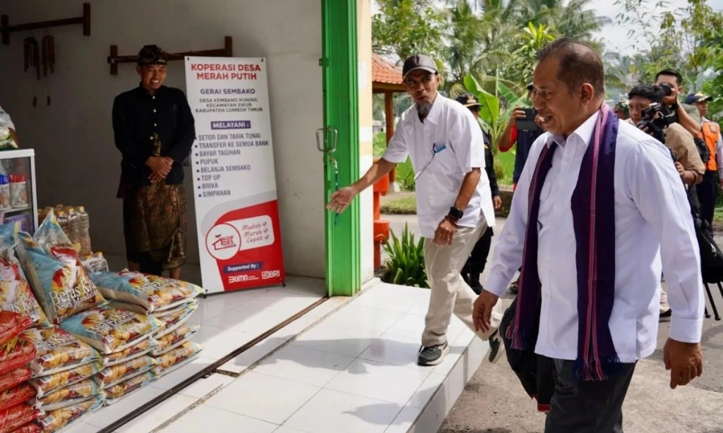 <p id="isPasted">CELIOS Ungkap Potensi Monopoli dan Kartel Di Kopdes Merah Putih</p>